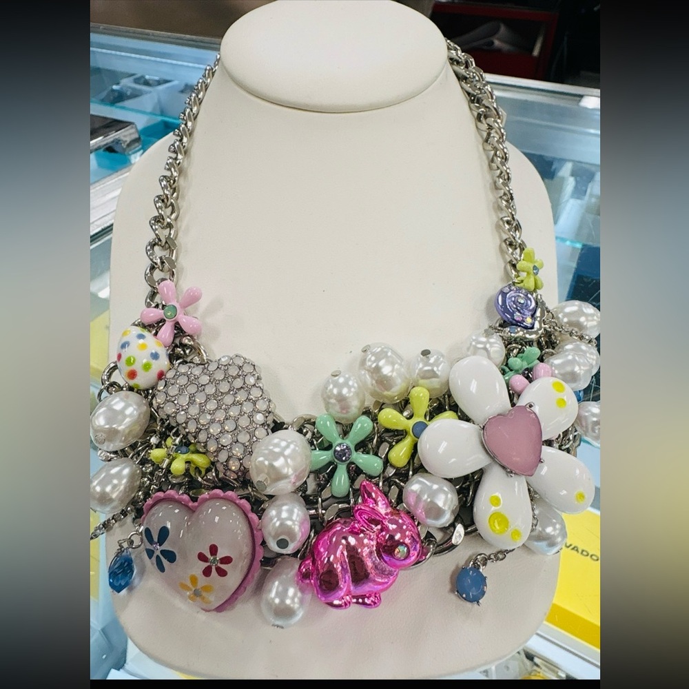 Spring Sprung🐇Necklace